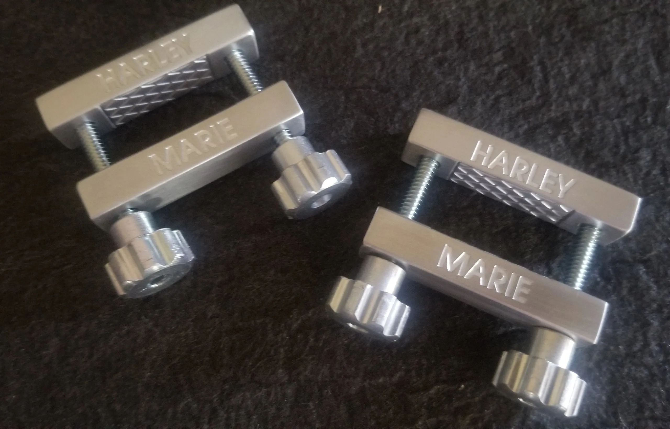 Wholesale Custom Engraved Extreme Adjustable Nipple Clamps Aluminum Metal Tit Toy Breast Play